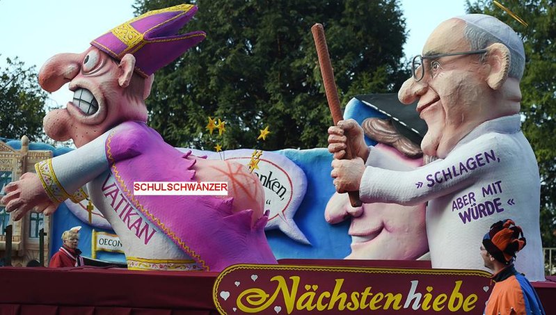 Christenpapst in Sm Haltung.jpg